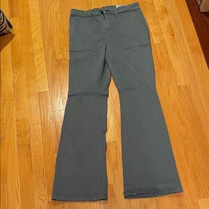 Wide Leg pants in olive green